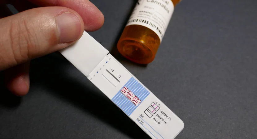 ใช้ชุดตรวจสารเสพติดเวลาไหนของวัน ผลจะน่าเชื่อถือที่สุด? 2 ใช้ชุดตรวจสารเสพติดเวลาไหน