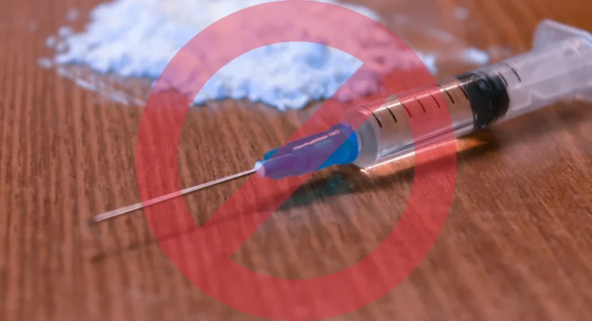 ตรวจสารเสพติดหลังใช้ยาแก้หวัด/ยาแก้ปวด เสี่ยงผลหลอกไหม? แนวทางป้องกันที่ควรรู้ 2 ชุดตรวจสารเสพติด