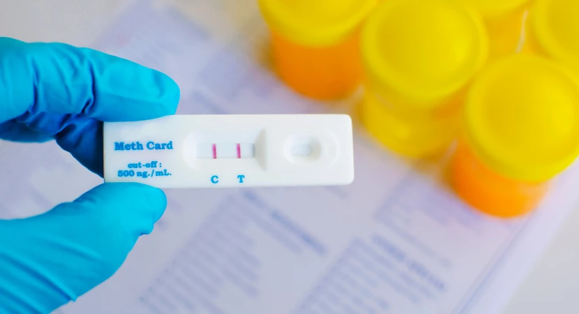 ชุดตรวจสารเสพติดแบบใช้ครั้งเดียว